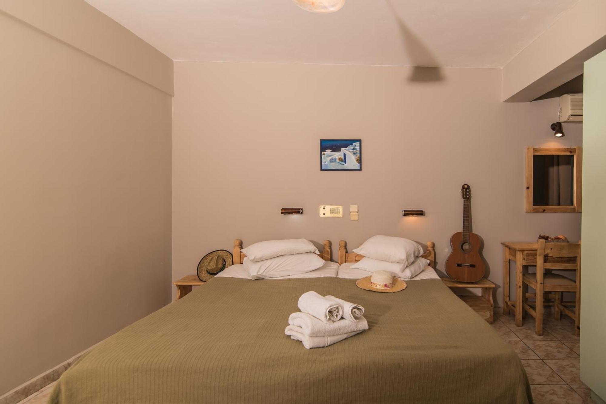 Iniohos Zante Hotel & Suites Argassi Kamer foto